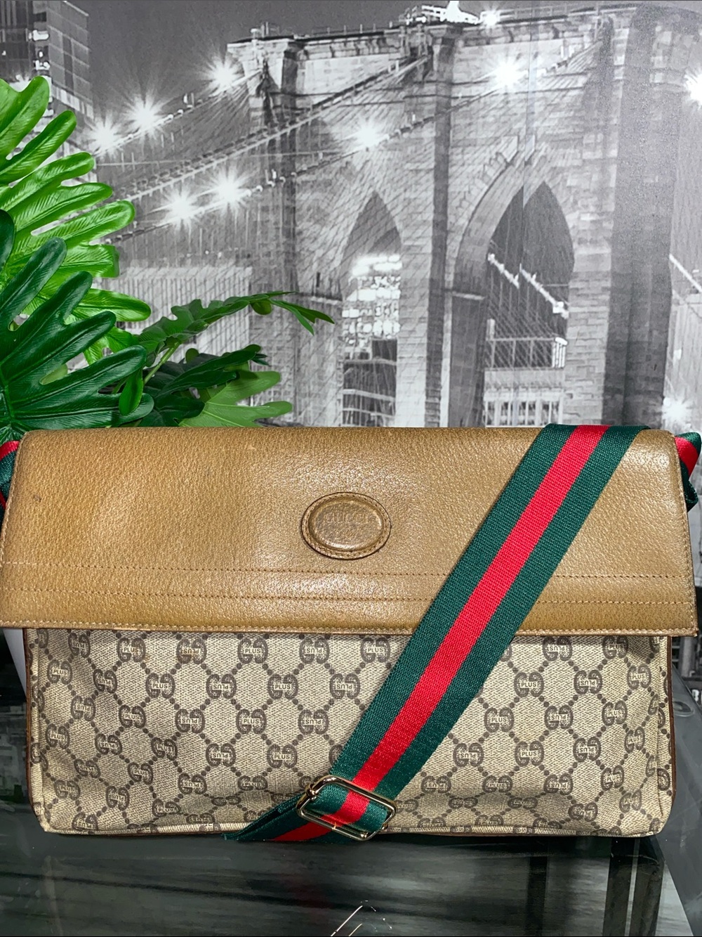 Authentic Rare Gucci GG Plus Vintage Bag - Picture 5 of 17